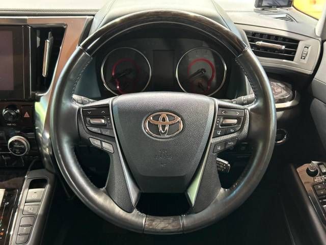 Toyota ALPHARD 2020-12 26361-12
