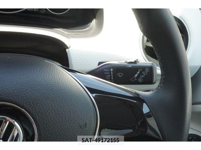 VolksWagen UP! 2017-12 328682-18