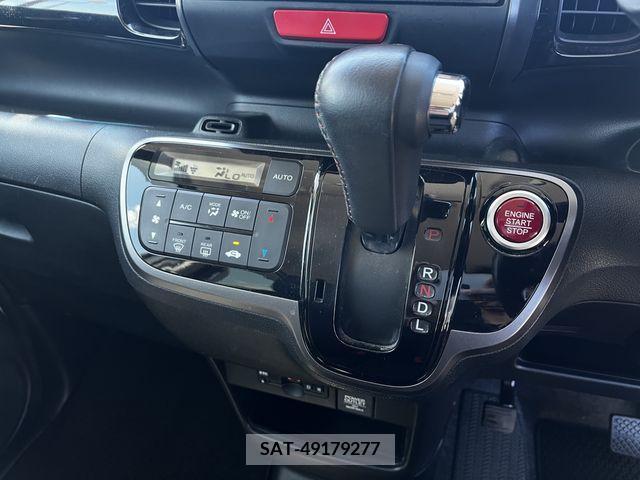 Honda N BOX CUSTOM 2017-06 279202-4