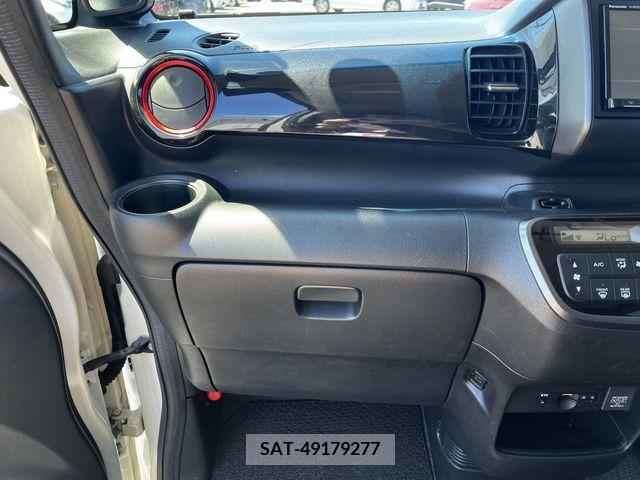 Honda N BOX CUSTOM 2017-06 279202-8