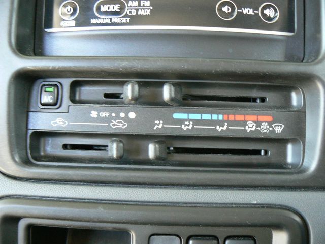 Daihatsu HIJET CARGO 2016-01 11007-8