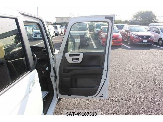 Honda N BOX 2022-02 245238-8