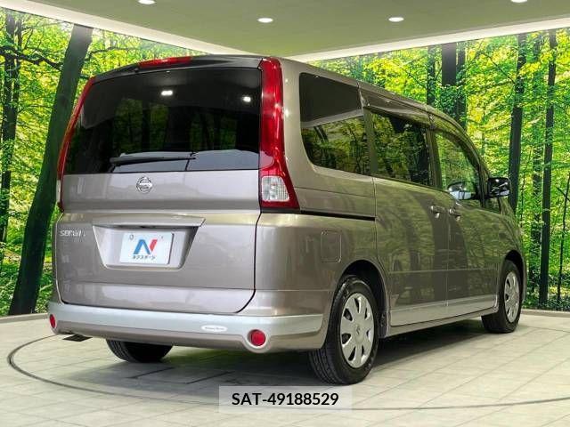 Nissan SERENA 2006-02 324838-17