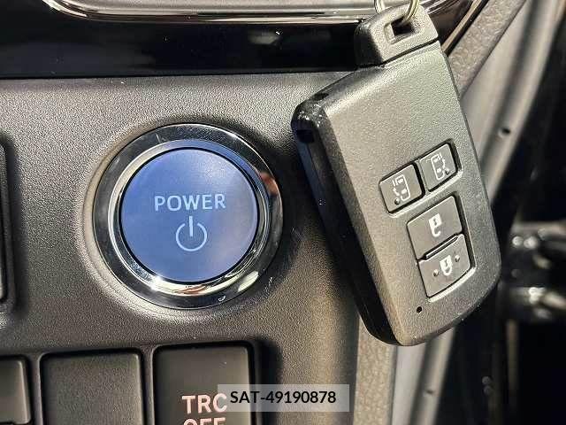 Toyota VOXY HYBRID 2020-10 219725-11