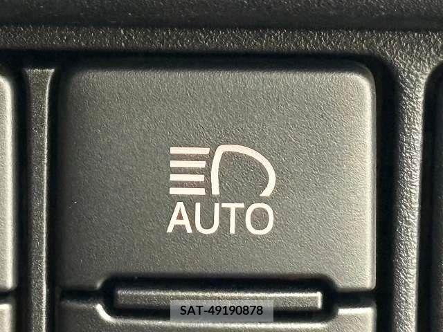 Toyota VOXY HYBRID 2020-10 219725-9