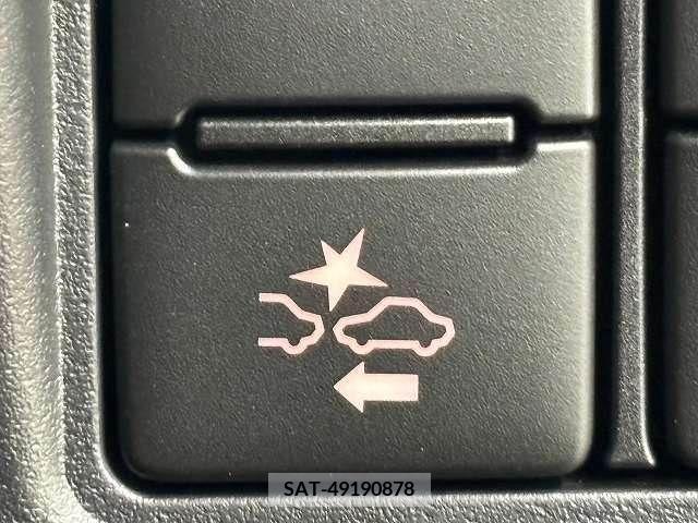 Toyota VOXY HYBRID 2020-10 219725-6