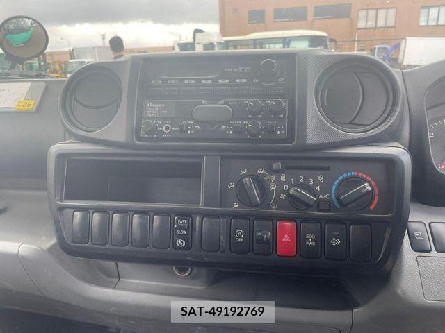 Hino DUTRO 2012-03 267773-15