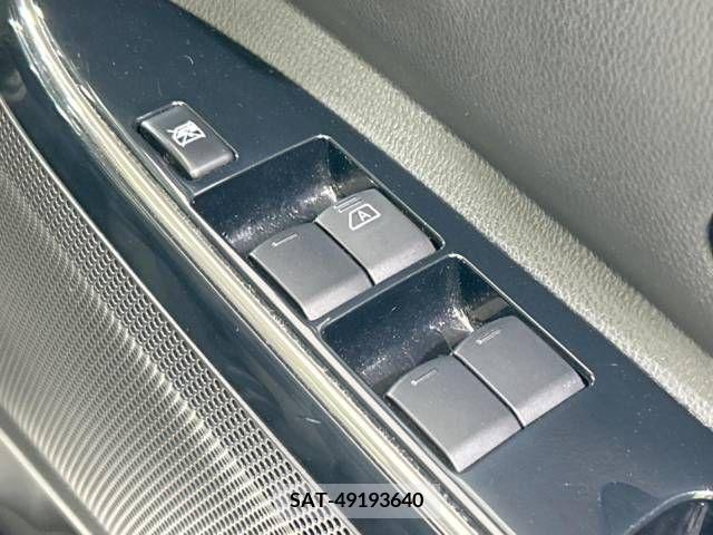 Nissan ROOX 2017-03 323824-15