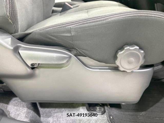 Nissan ROOX 2017-03 323824-14