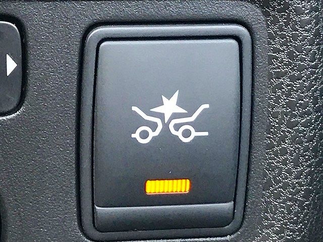 Nissan NOTE 2015-03 15646-11