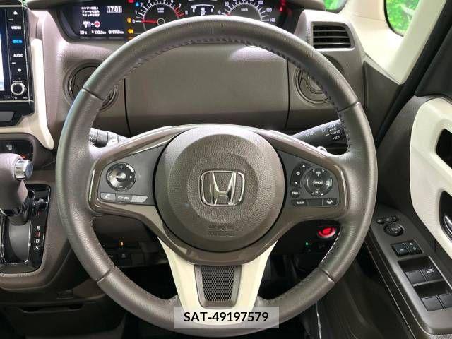 Honda N BOX 2021-03 246831-11