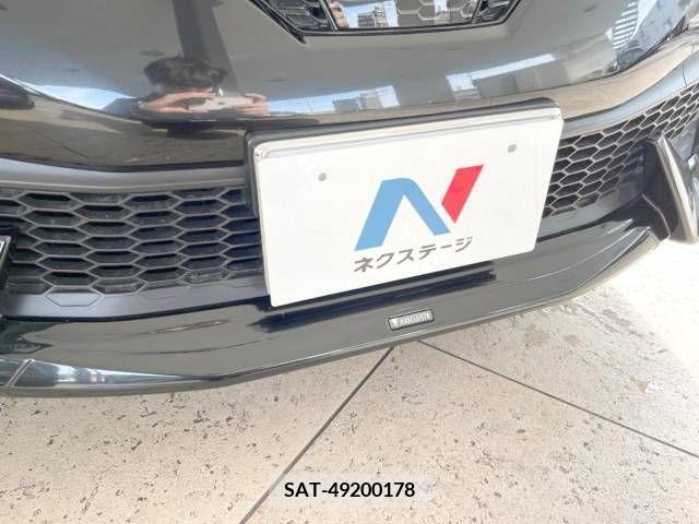 Toyota MARK X 2017-06 304417-3