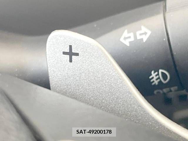 Toyota MARK X 2017-06 304417-6
