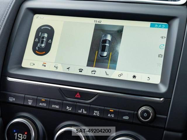 Jaguar E-PACE 2018-09 374030-9
