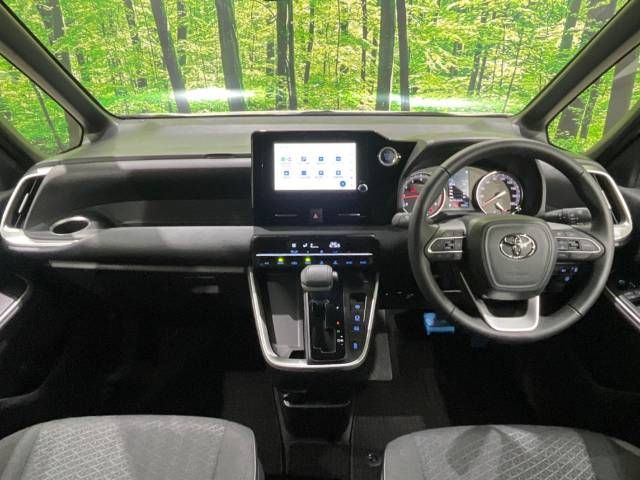 Toyota NOAH 2023-06 191633-1