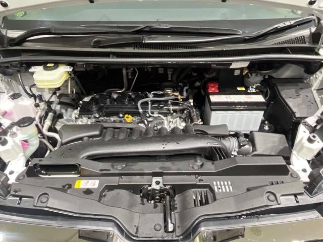 Toyota NOAH 2023-06 191633-19