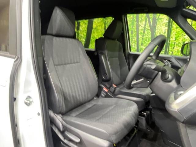 Toyota NOAH 2023-06 191633-8