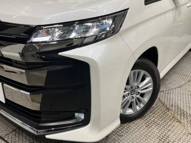 Toyota NOAH 2023-06 191633-13