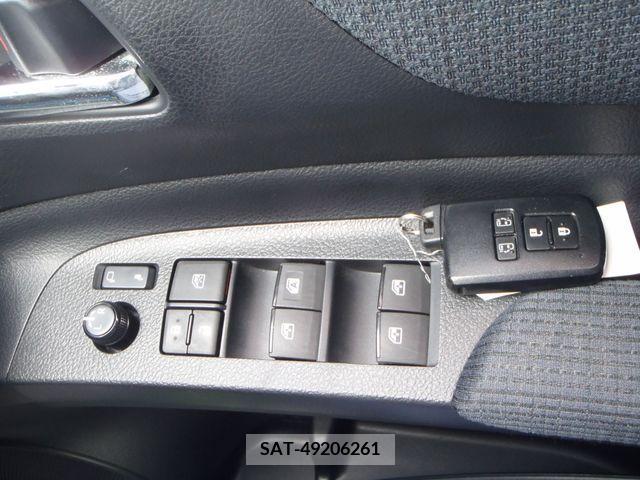 Toyota SIENTA 2018-03 208712-14