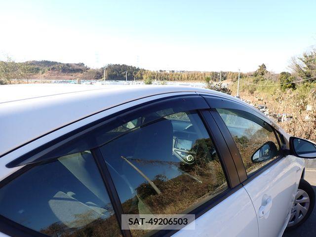 Toyota AQUA 2018-09 371887-20