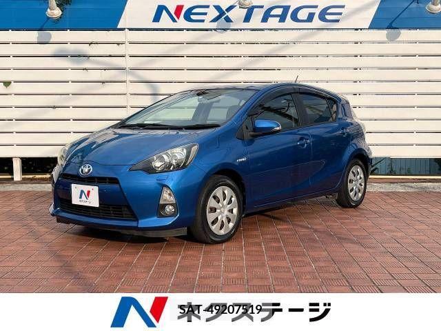 Toyota AQUA 2013-06 389352-0
