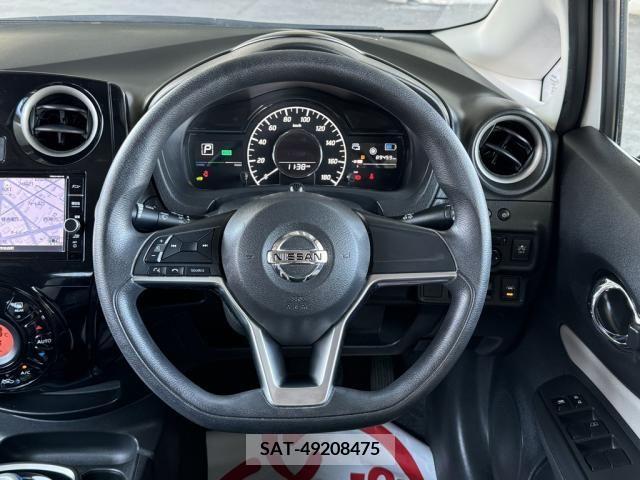 Nissan NOTE 2018-08 348171-4