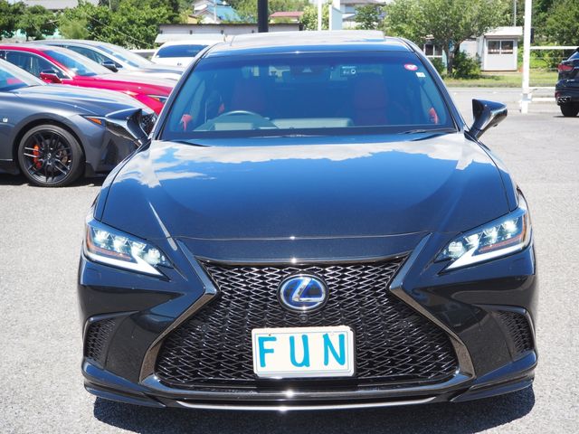 Lexus ES 2021-02 6068-1
