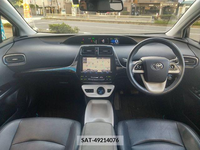 Toyota PRIUS 2017-02 203217-1