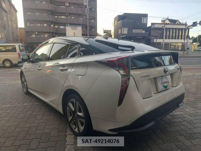 Toyota PRIUS 2017-02 203217-2