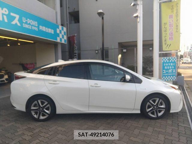 Toyota PRIUS 2017-02 203217-6
