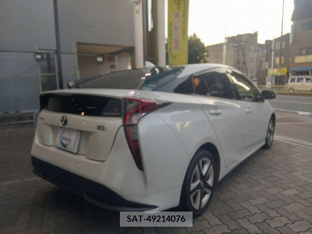 Toyota PRIUS 2017-02 203217-7