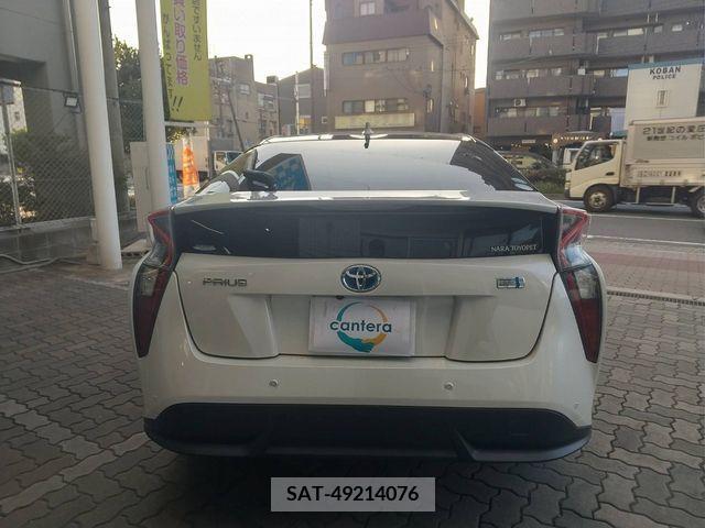 Toyota PRIUS 2017-02 203217-8