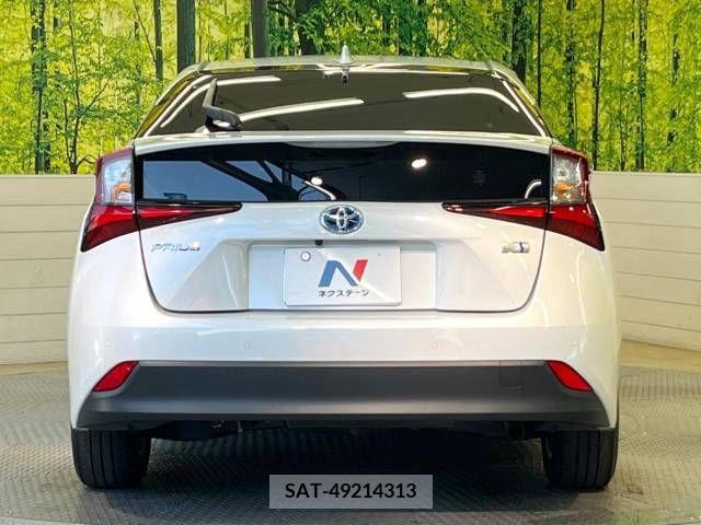 Toyota PRIUS 2022-11 366337-15