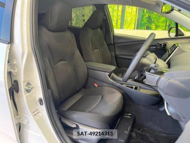 Toyota PRIUS 2022-11 366337-8