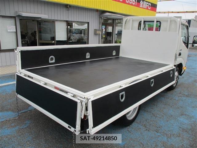 Hino DUTRO 2017-09 267785-6