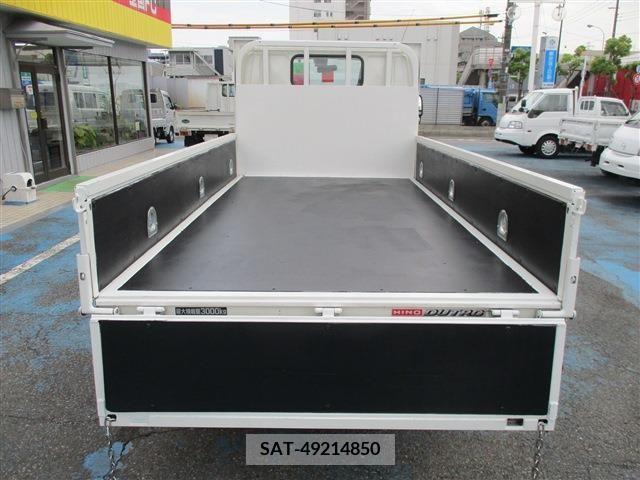 Hino DUTRO 2017-09 267785-5