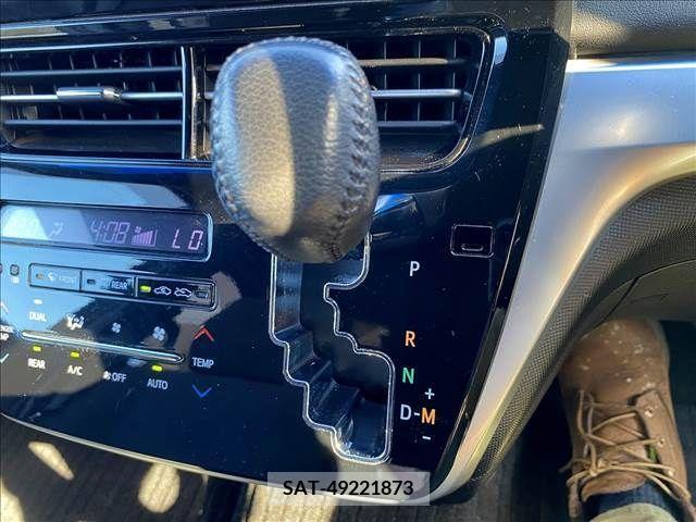 Toyota ESTIMA 2017-06 375055-24
