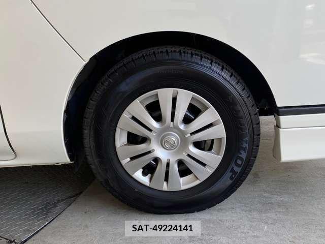 Nissan NV350 Caravan 2014-06 382108-19