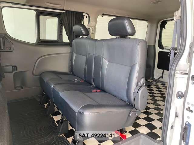 Nissan NV350 Caravan 2014-06 382108-7