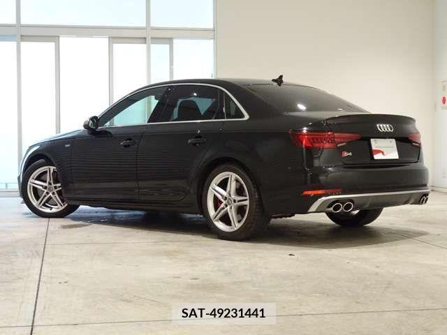 Audi S4 2018-09 212529-5