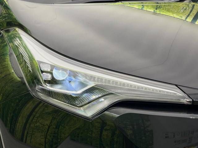 Toyota C-HR 2017-12 24702-12