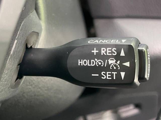 Toyota C-HR 2017-12 24702-5