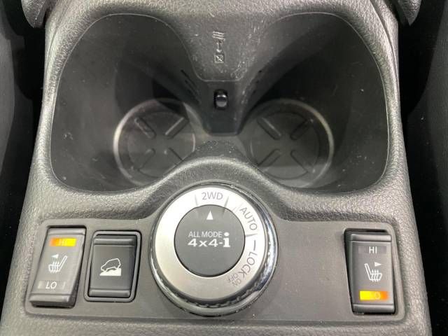 Nissan X-TRAIL 2015-01 20192-6