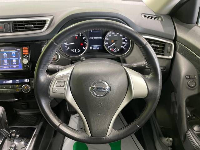 Nissan X-TRAIL 2015-01 20192-11