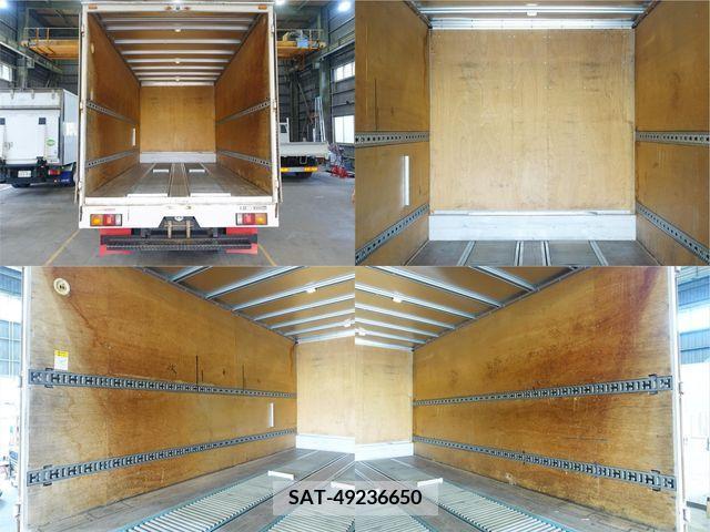 Mitsubishi CANTER 2011-12 263489-7