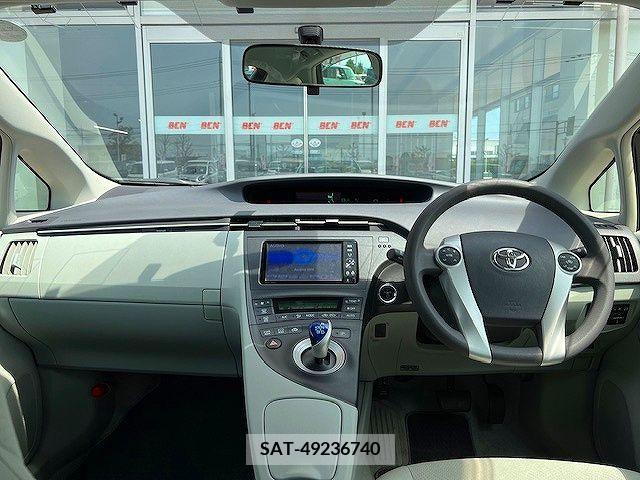 Toyota PRIUS 2011-10 241894-1