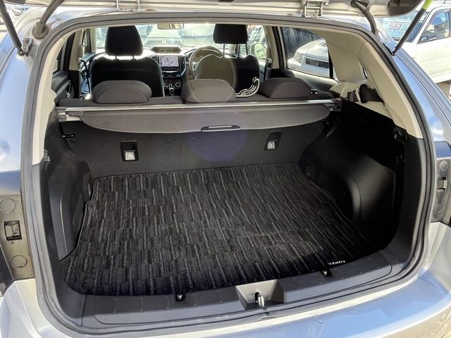 Subaru IMPREZA 2018-03 180675-16