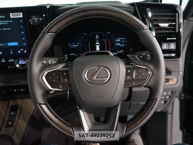 Lexus LM 2024-02 355151-13