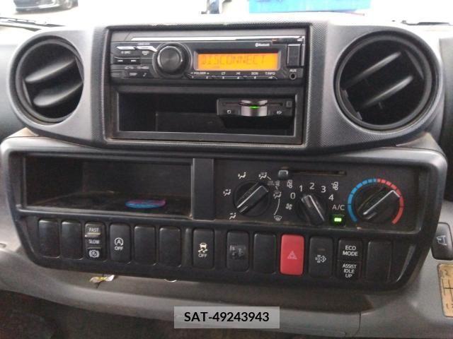 Hino DUTRO 2019-12 352755-3