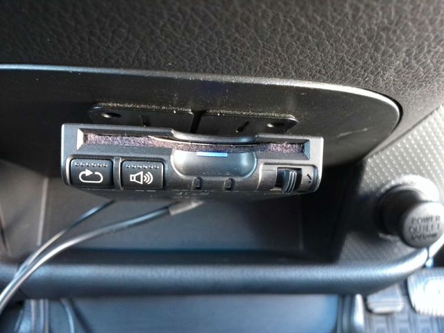 Nissan NV150 AD 2018-12 185646-7